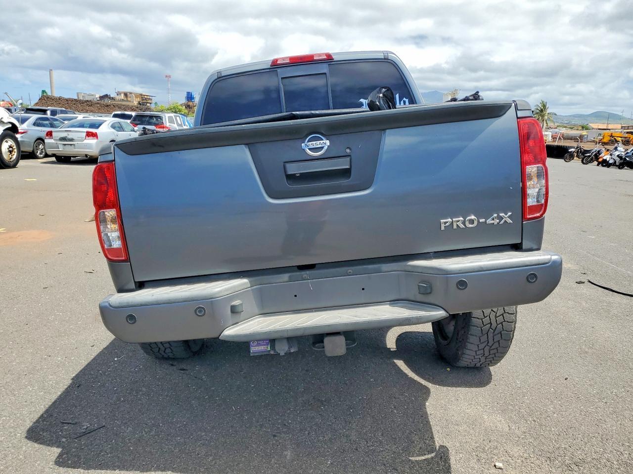 2017 Nissan Frontier Pro-4X - Фото 6