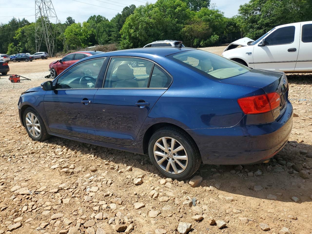2012 Volkswagen Jetta - Image 2