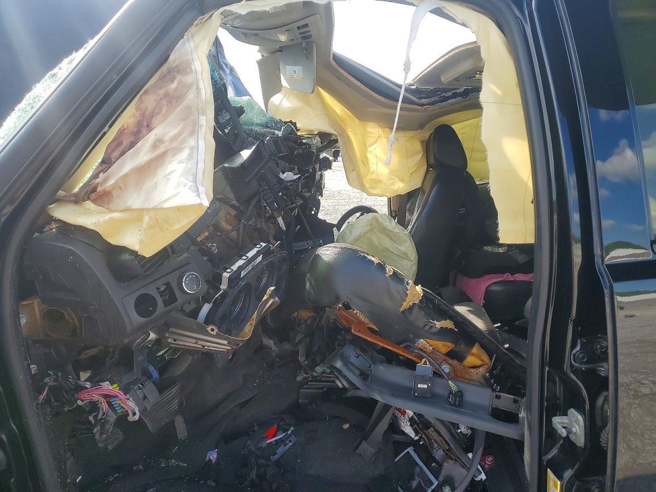 2007 GMC Yukon - Image 7