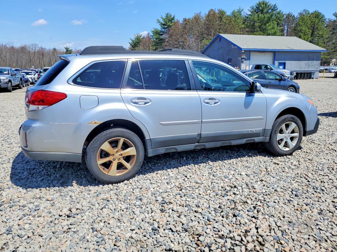 2013 Subaru Outback - Фото 3