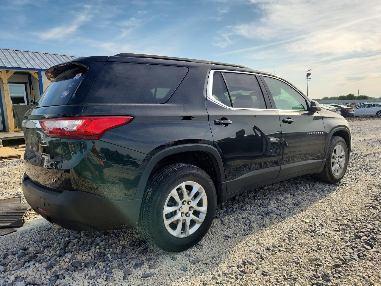 2021 Chevrolet Traverse Lt - Фото 3