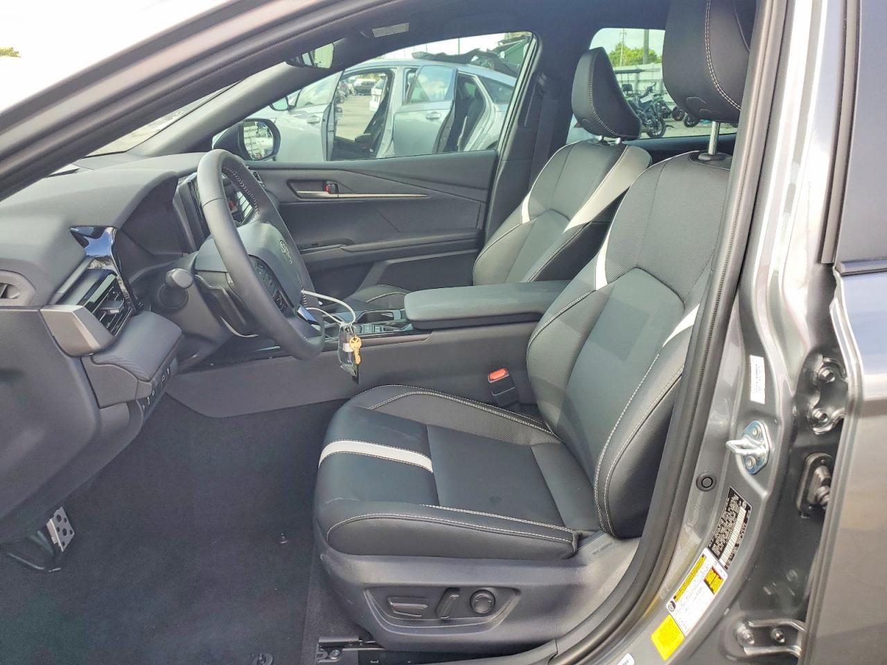 2026 Toyota Camry Se - Image 7
