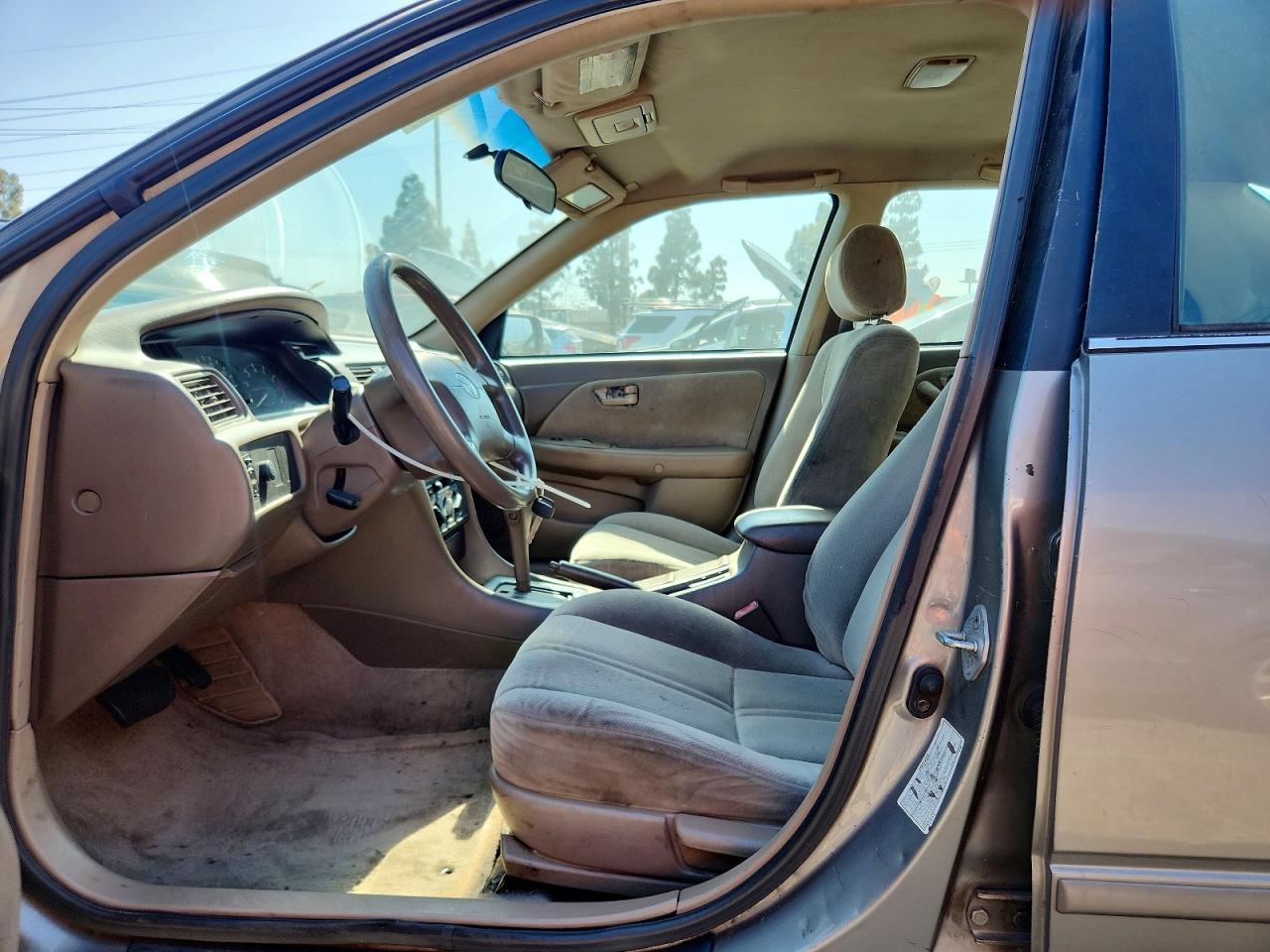1999 Toyota Camry Ce - Фото 7