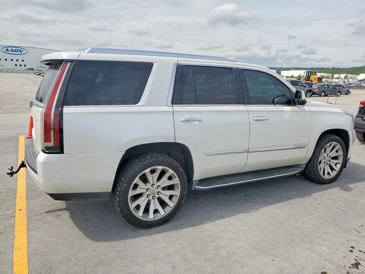 2016 Cadillac Escalade Luxury - Фото 3