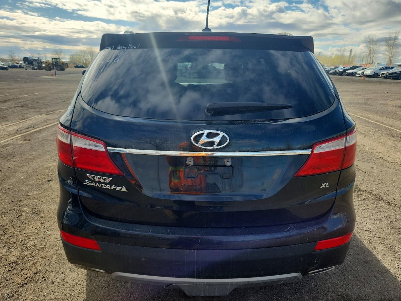 2013 Hyundai Santa Fe Gls - Image 6