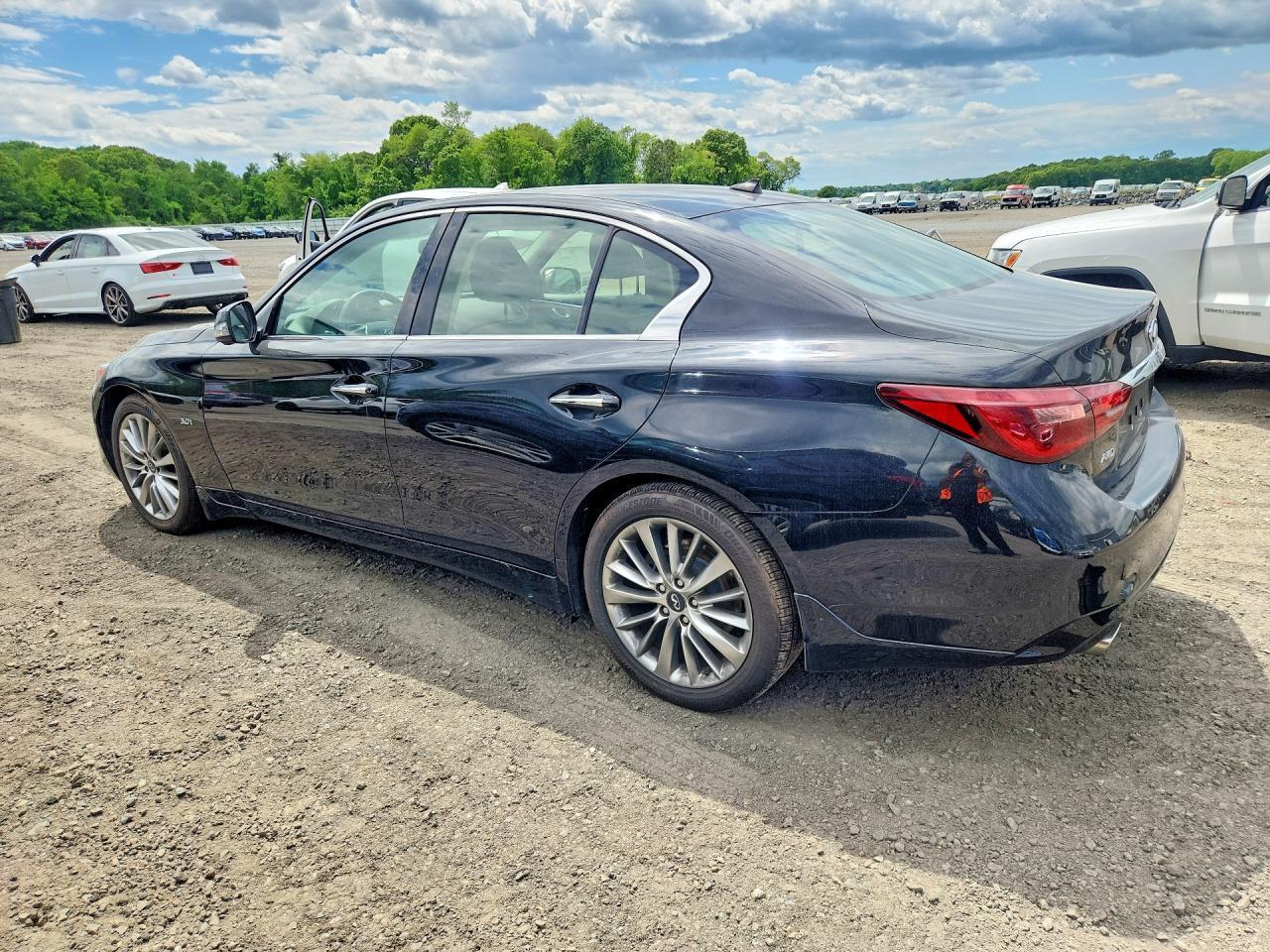 2018 Infiniti Q50 3.0T Luxe - Image 2