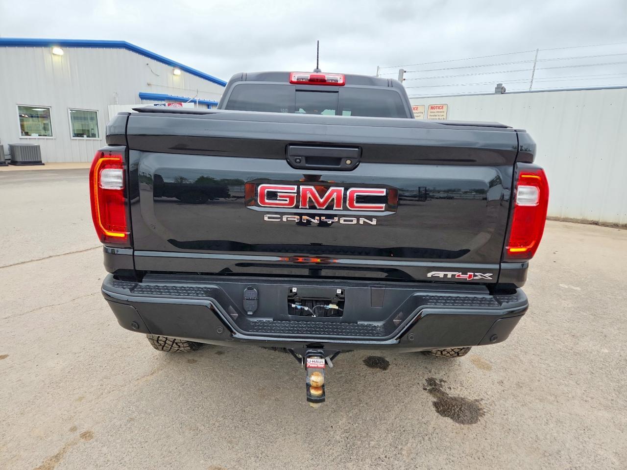 2025 GMC Canyon At4 - Фото 6