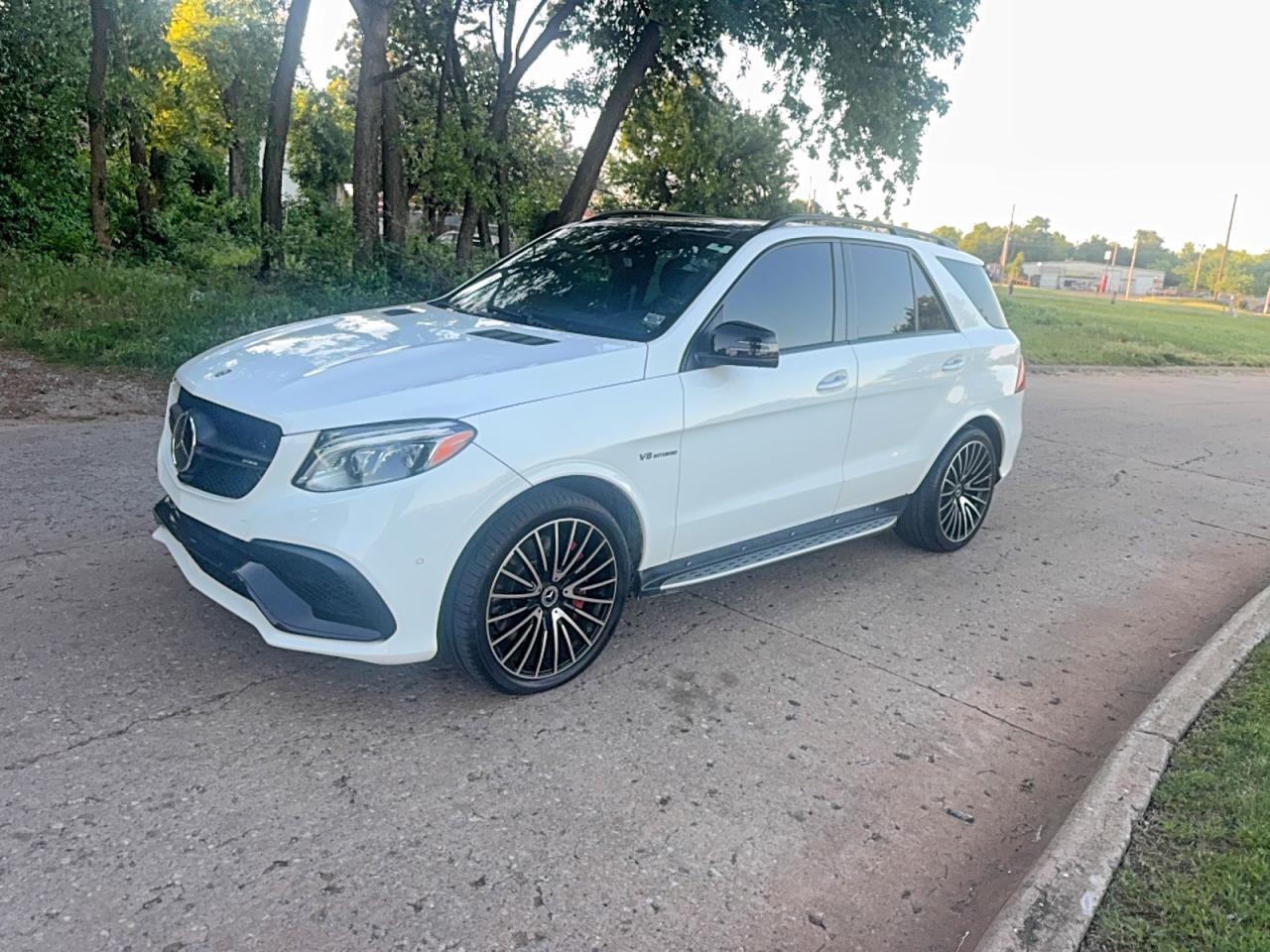 2016 Mercedes-Benz Gle 63 Amg-S 4Matic - Image 2