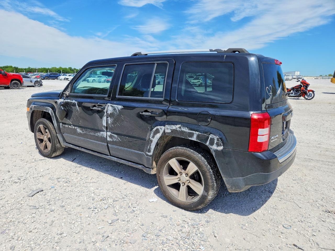 2017 Jeep Patriot Latitude - Фото 2