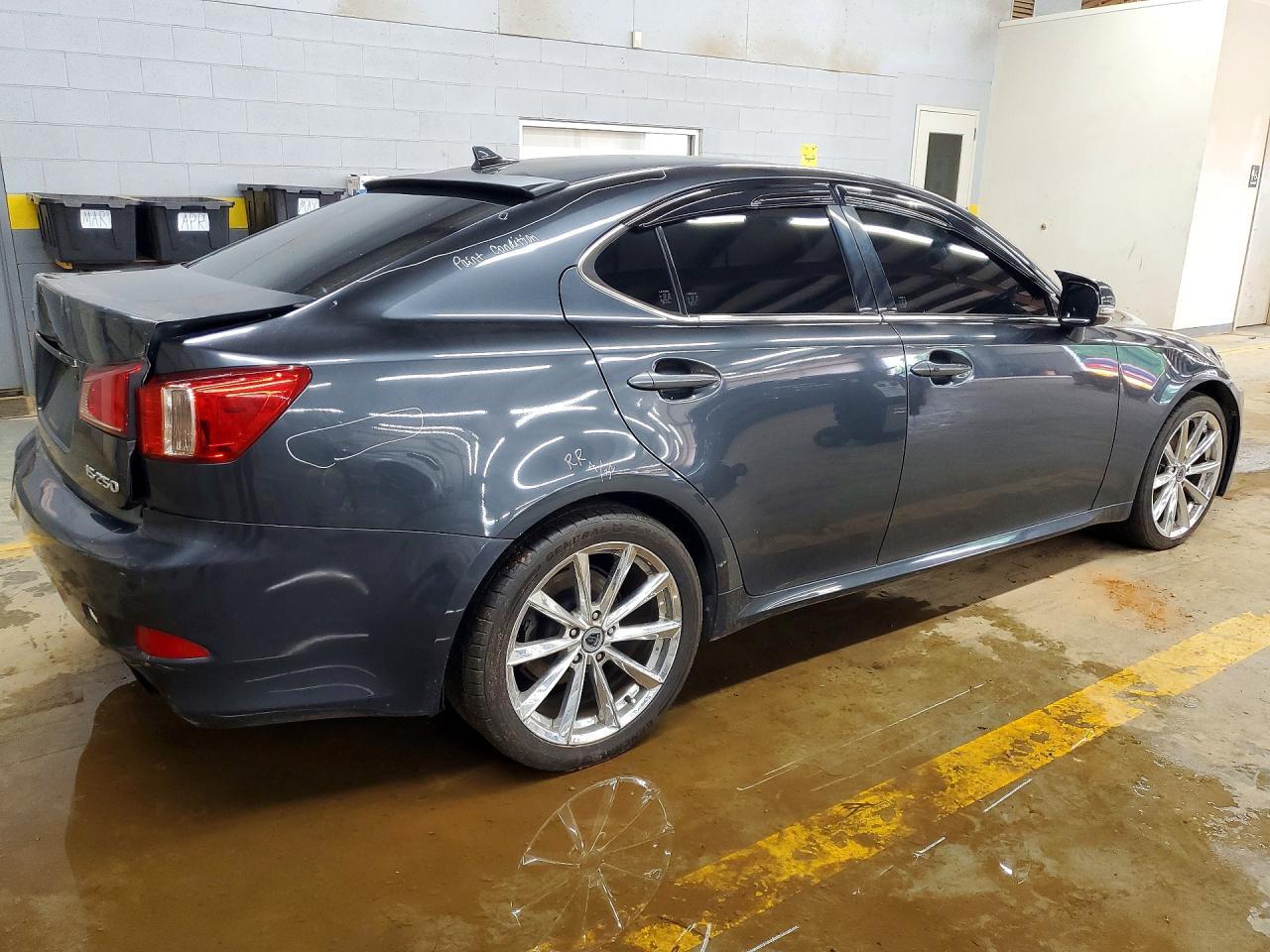 2011 Lexus Is 250 - Image 3