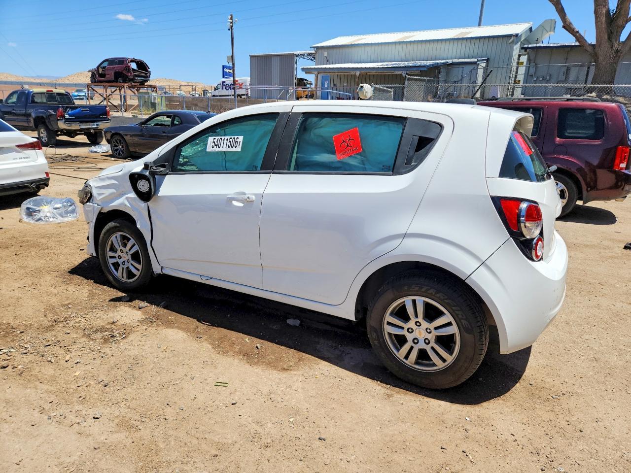 2015 Chevrolet Sonic Ls - Image 2