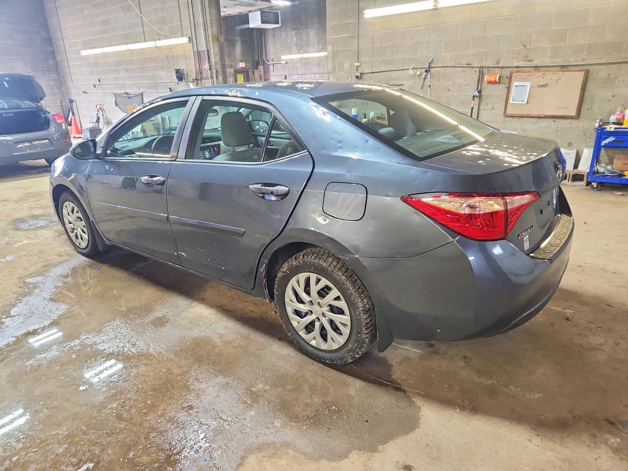 2018 Toyota Corolla Le - Фото 2
