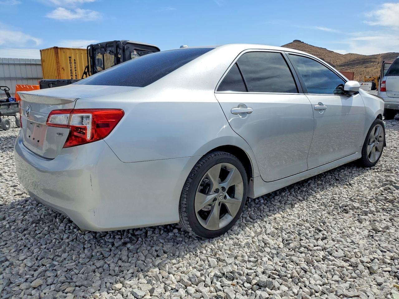 2014 Toyota Camry Se Sport - Фото 3