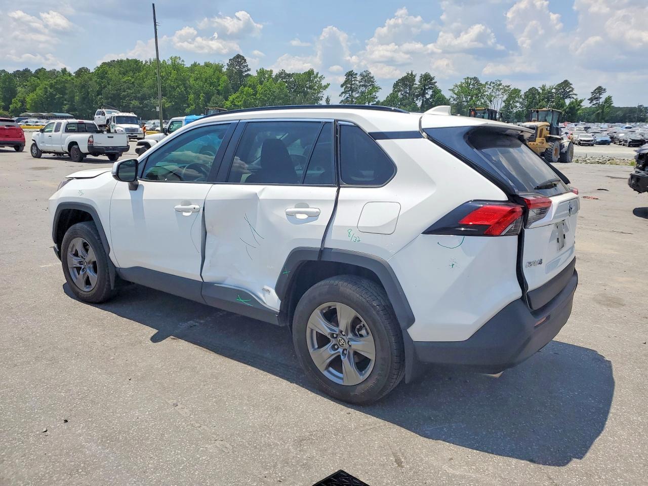 2024 Toyota Rav4 Hybrid Xle - Фото 2