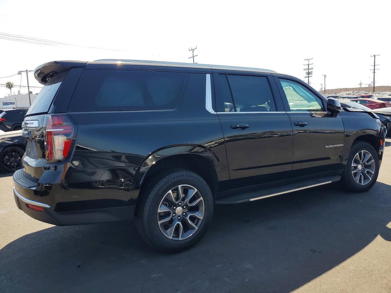 2024 Chevrolet Suburban C1500 Lt - Фото 3