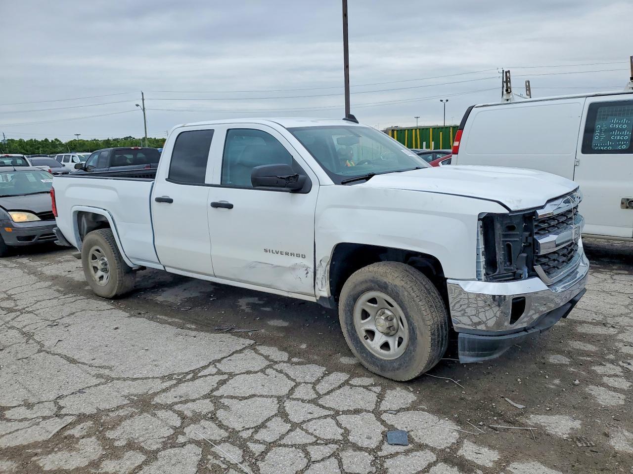2017 Chevrolet Silverado K1500 - Фото 4