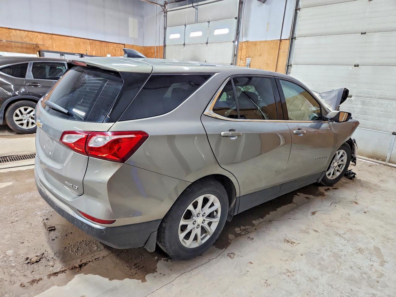 2019 Chevrolet Equinox Lt - Image 3