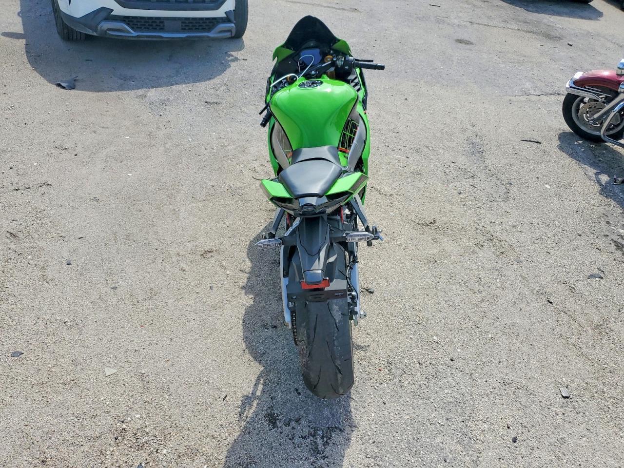 2024 Kawasaki Zx1002 L - Image 6
