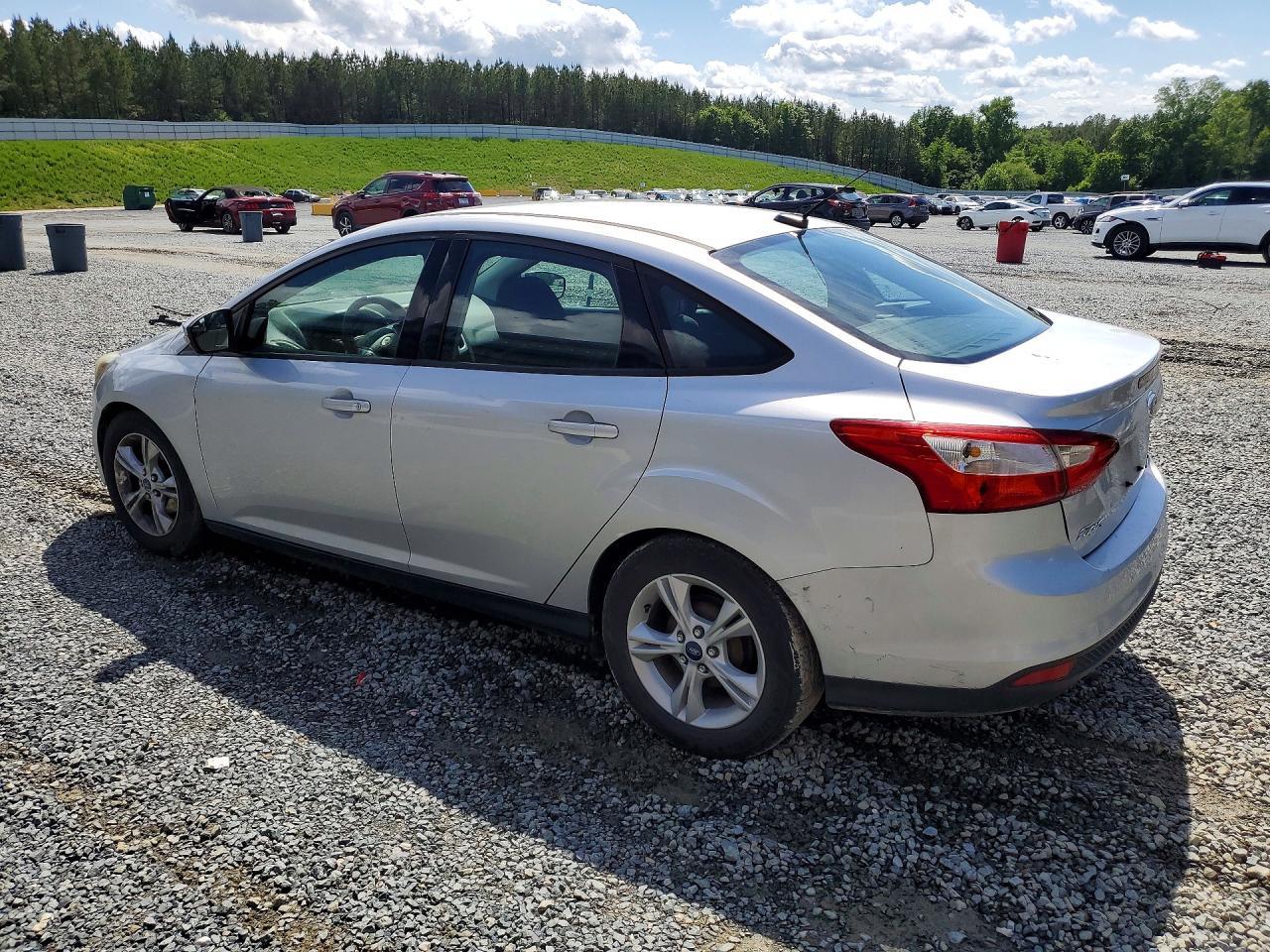 2014 Ford Focus Se - Image 2
