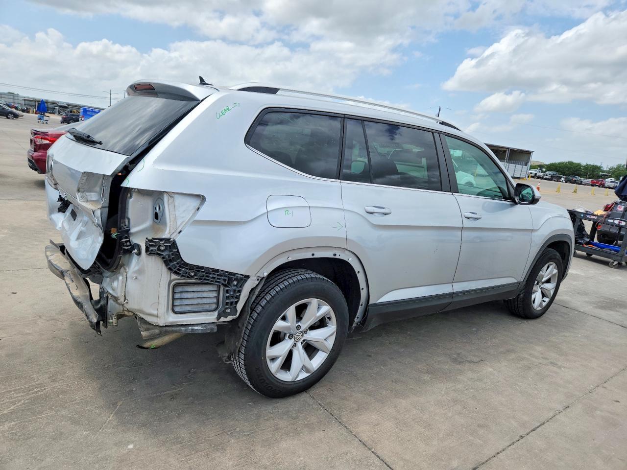 2018 Volkswagen Atlas - Image 3