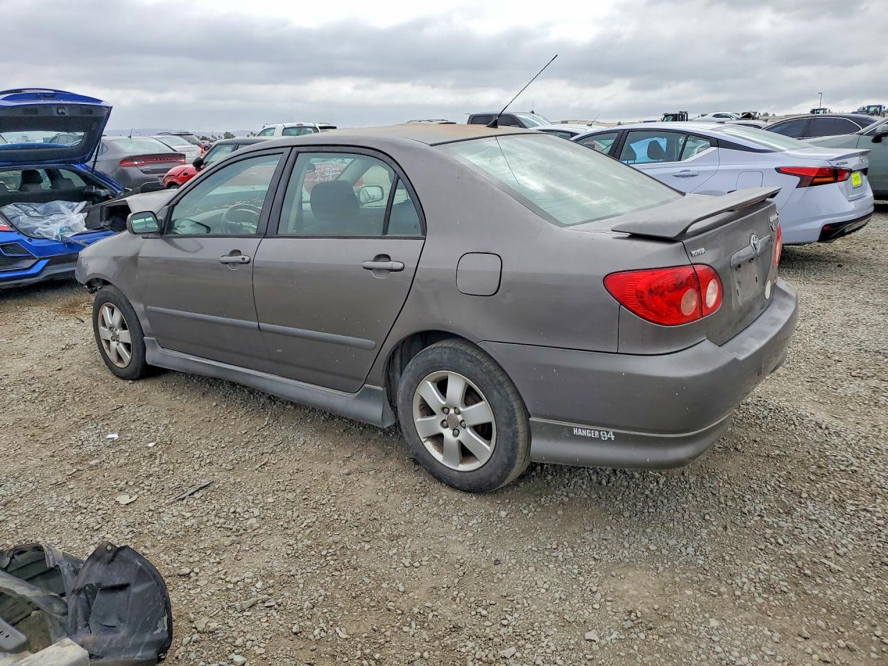 2005 Toyota Corolla S - Фото 2