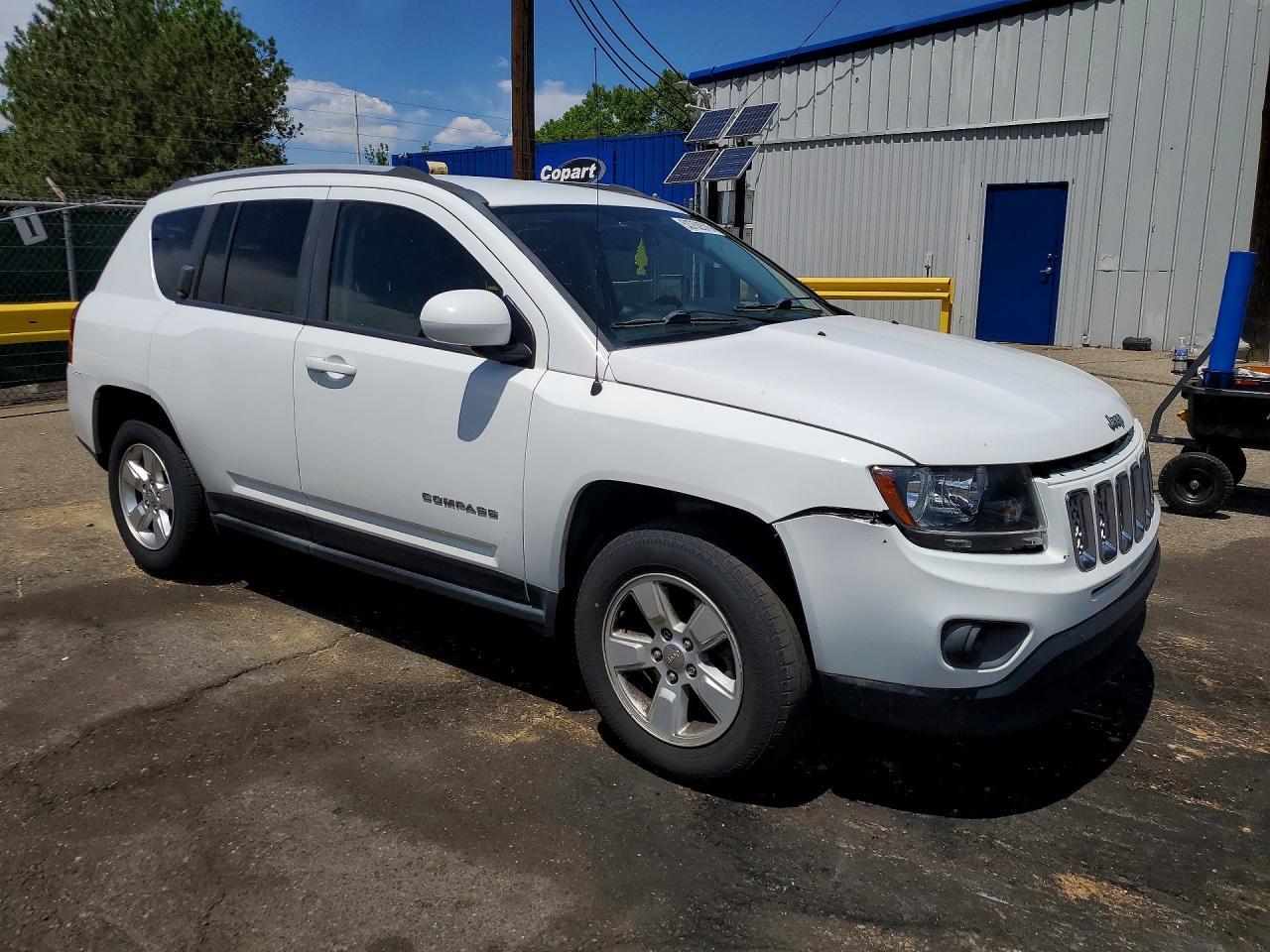 2017 Jeep Compass Latitude - Image 4