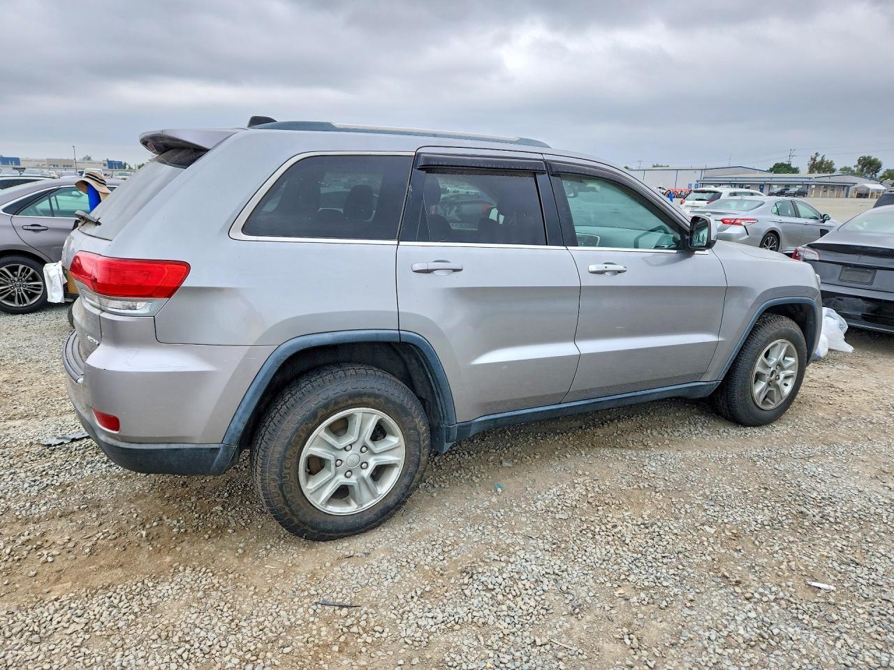 2015 Jeep Grand Cherokee Laredo - Фото 3