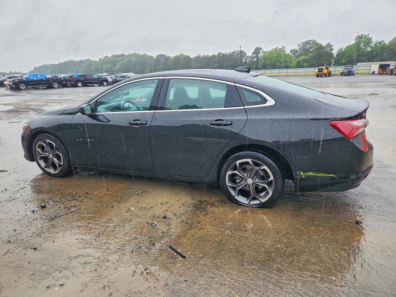2022 Chevrolet Malibu Lt - Image 2