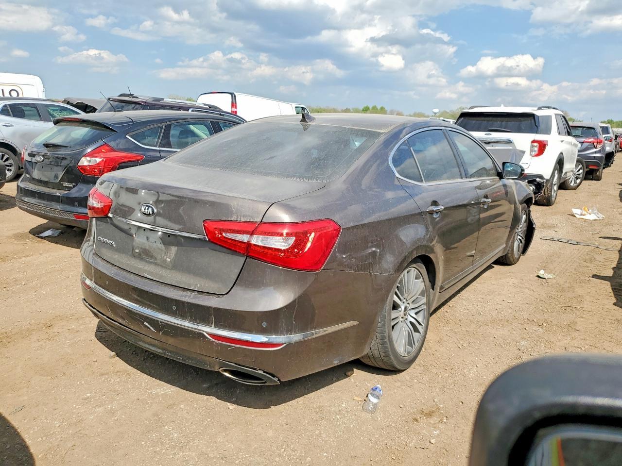 2015 Kia Cadenza - Фото 3