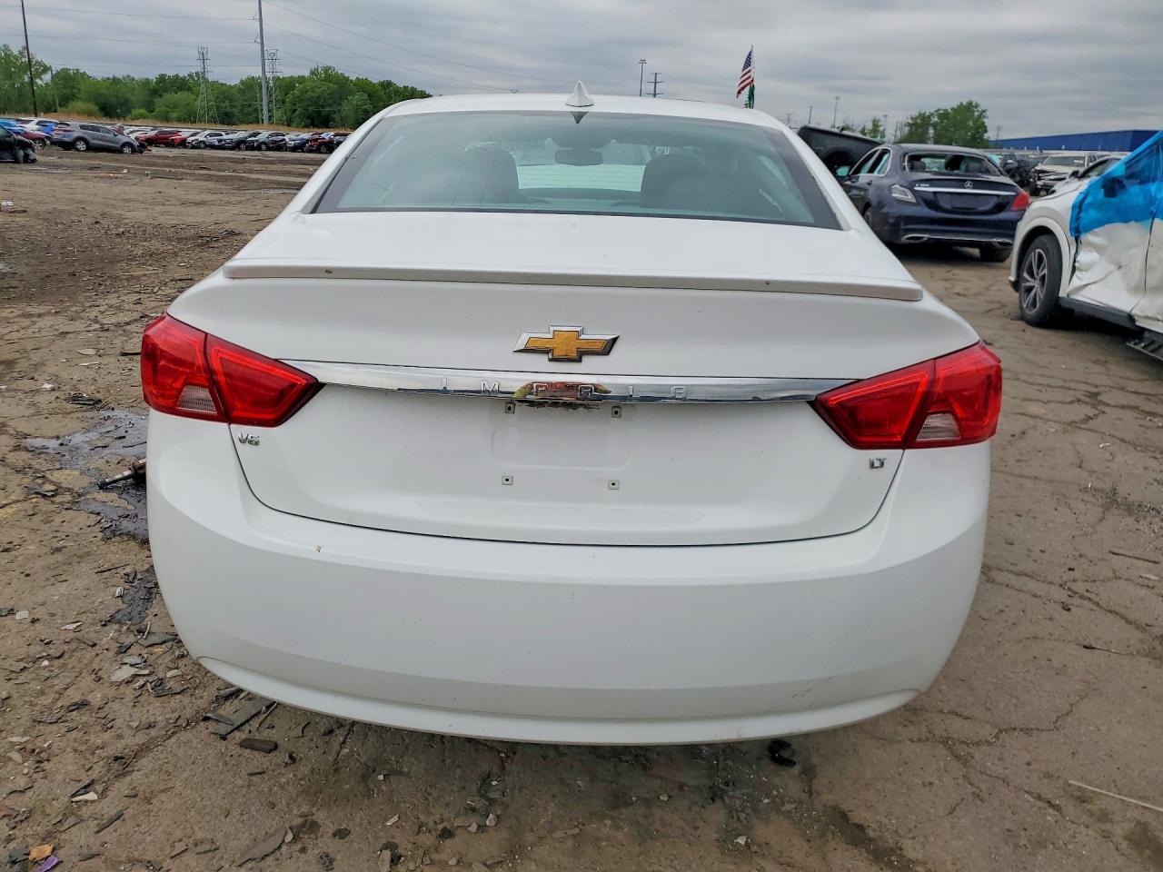 2019 Chevrolet Impala Lt - Image 6