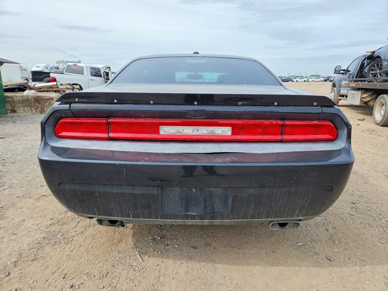 2013 Dodge Challenger R - Image 6