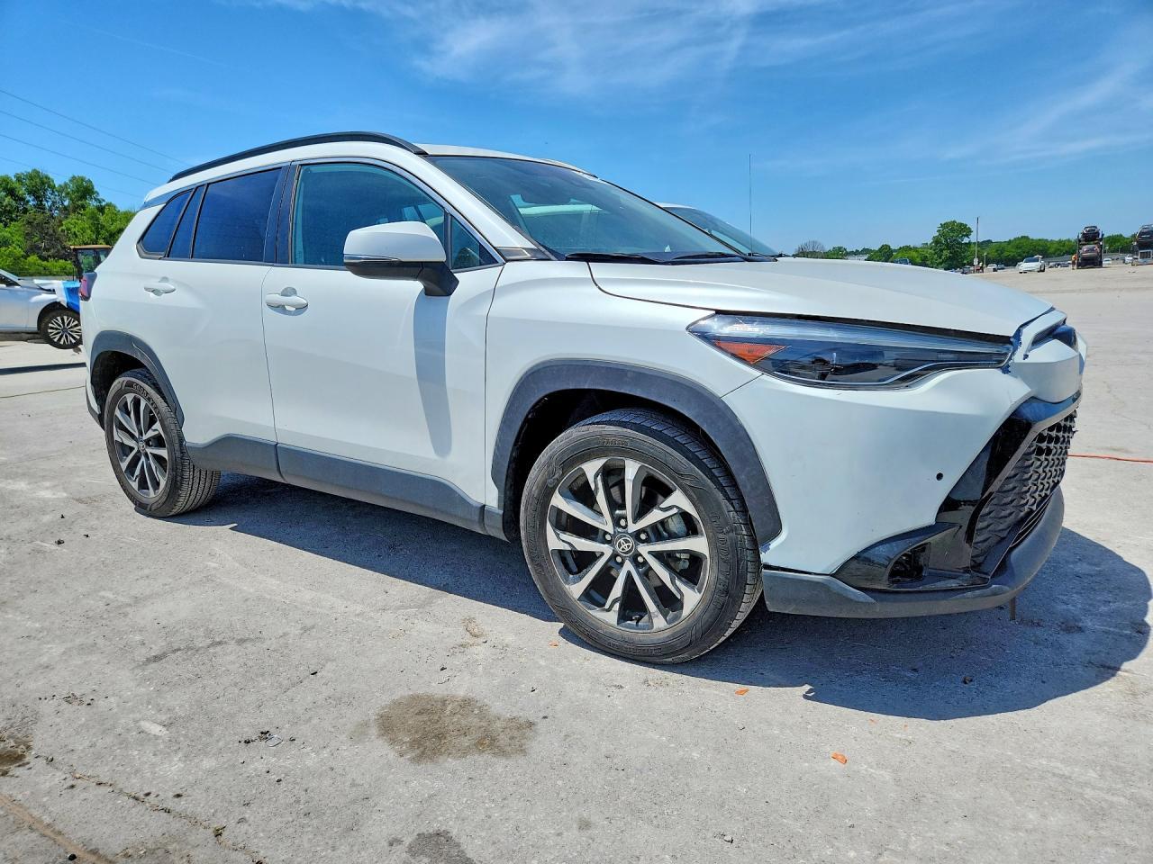 2022 Toyota Corolla Cross Xle - Image 4