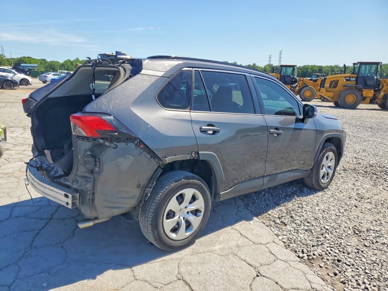2019 Toyota Rav4 Le - Image 3
