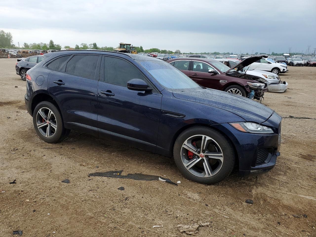2019 Jaguar F-Pace S - Image 4