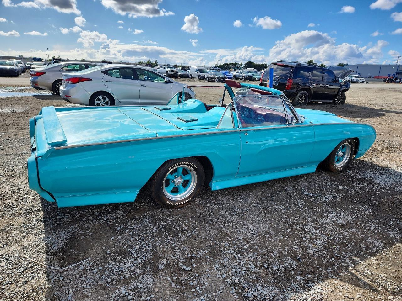 1963 Ford Thunderbird - Image 3