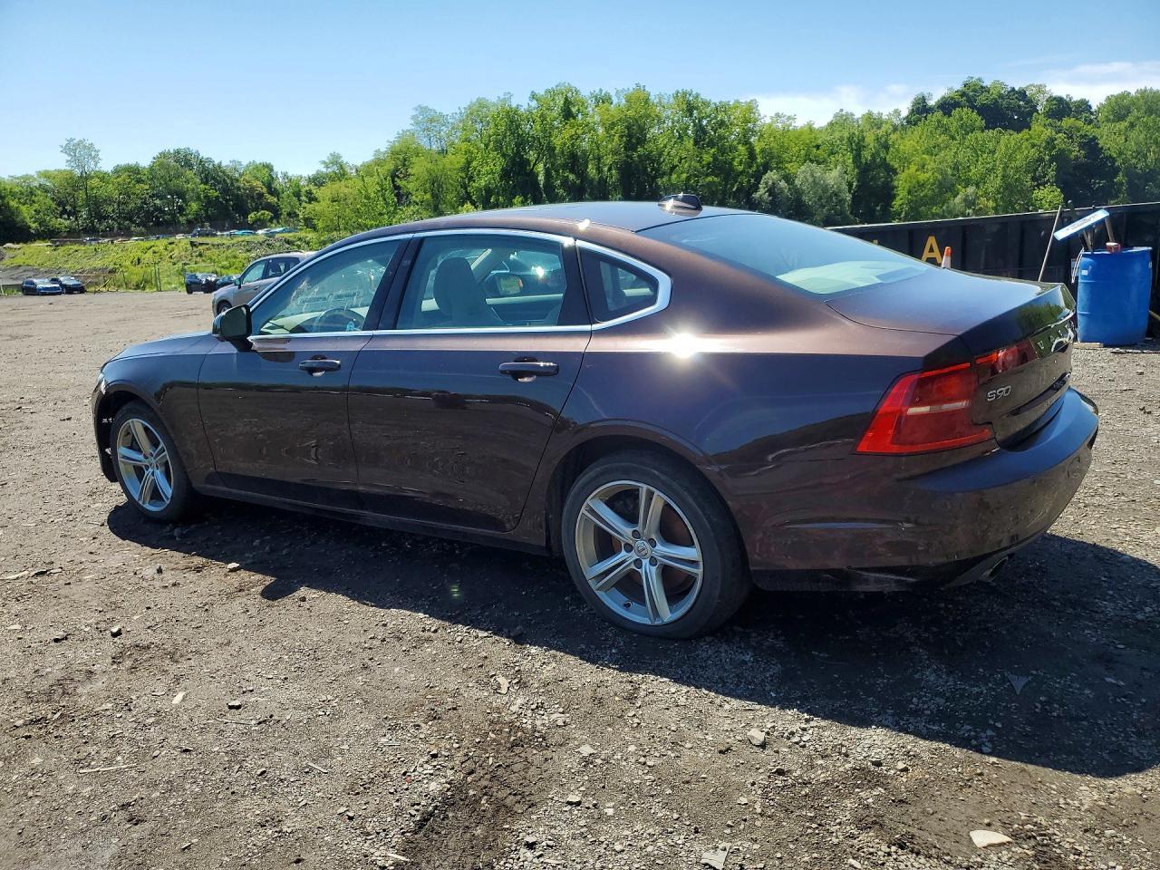 2018 Volvo S90 T5 Momentum - Фото 2