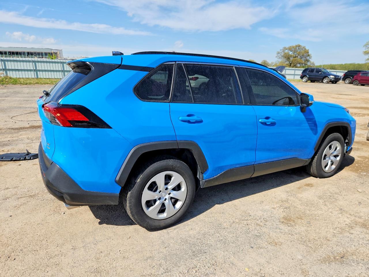 2020 Toyota Rav4 Le - Фото 3
