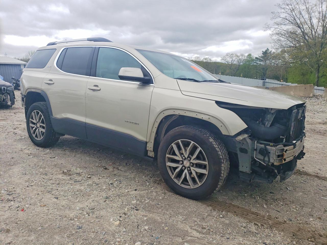 2017 GMC Acadia Sle - Image 4