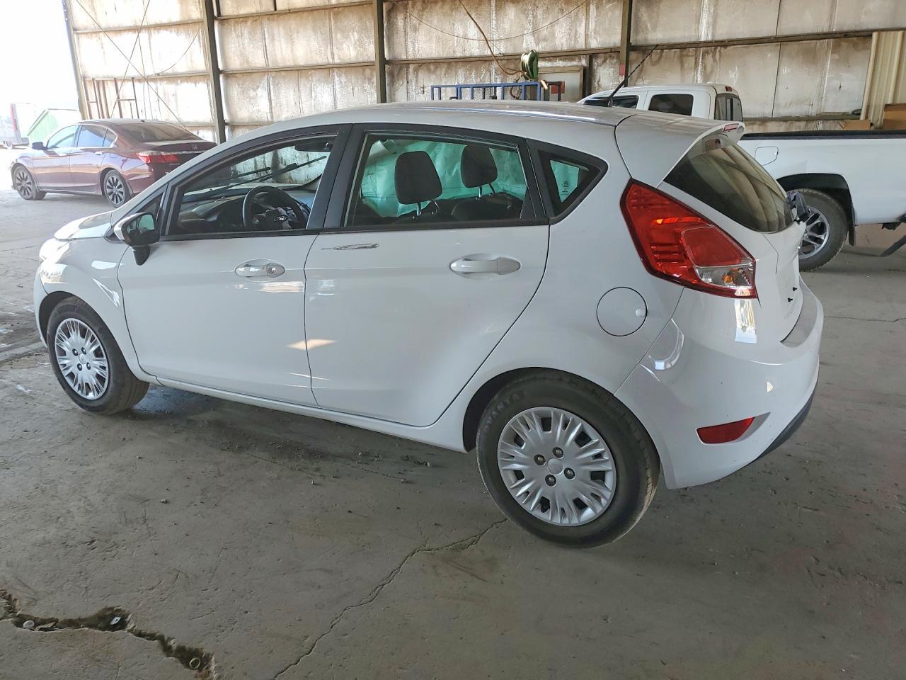 2017 Ford Fiesta S - Фото 2