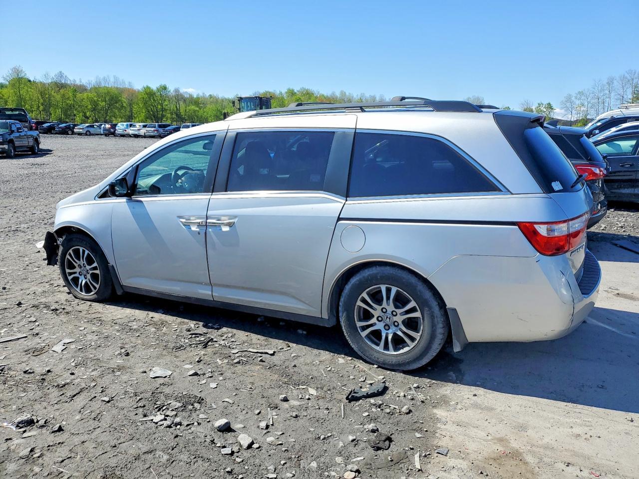 2013 Honda Odyssey - Фото 2