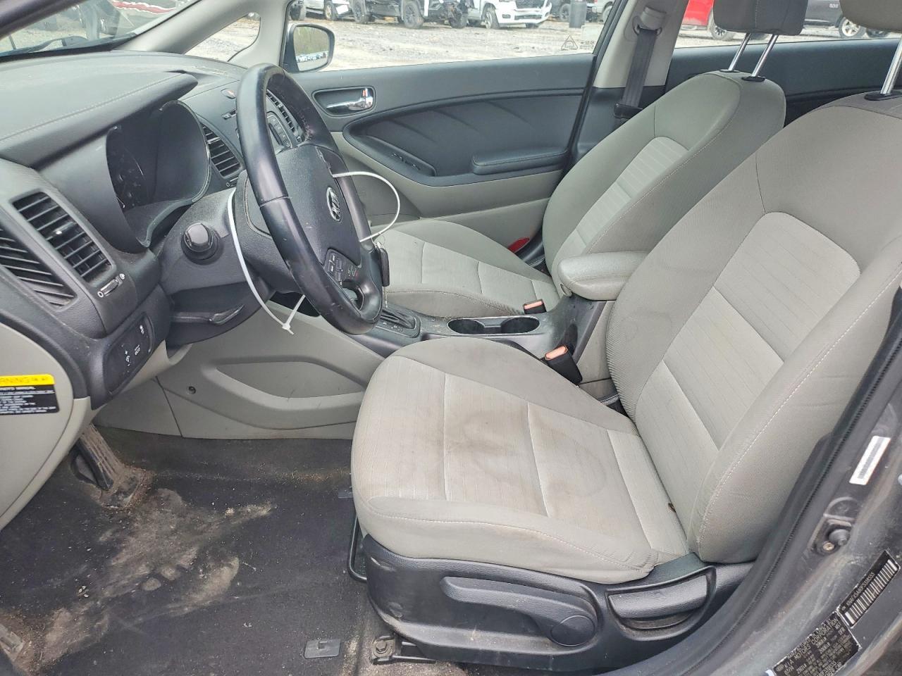 2015 Kia Forte - Фото 7