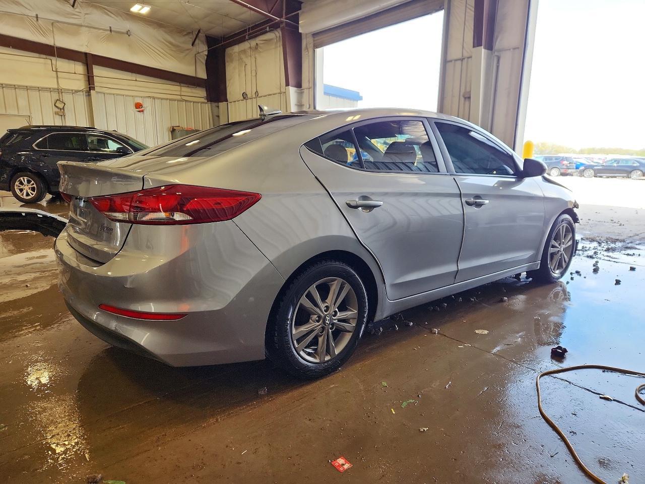 2017 Hyundai Elantra Se - Фото 3