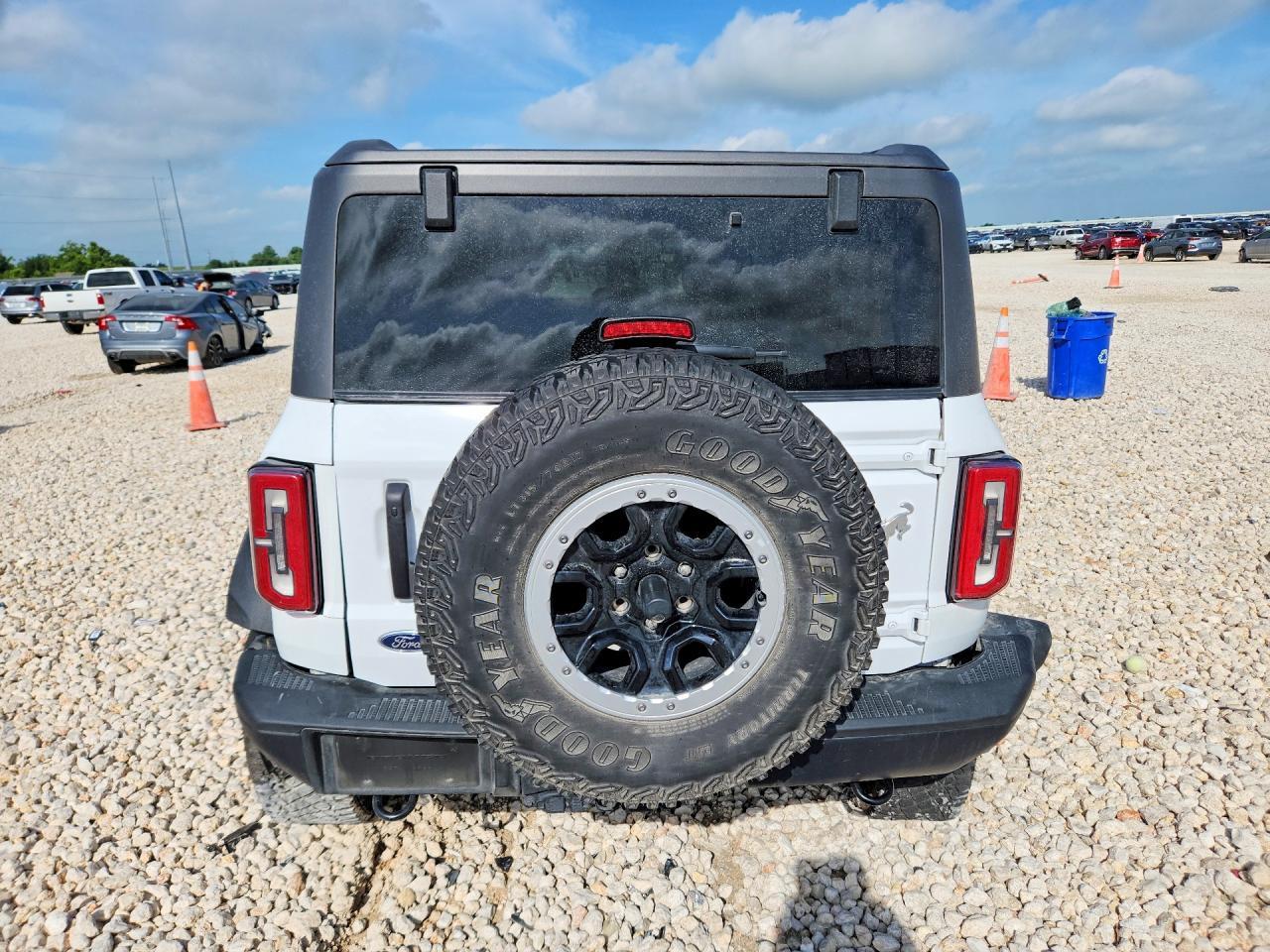 2023 Ford Bronco Base - Фото 6