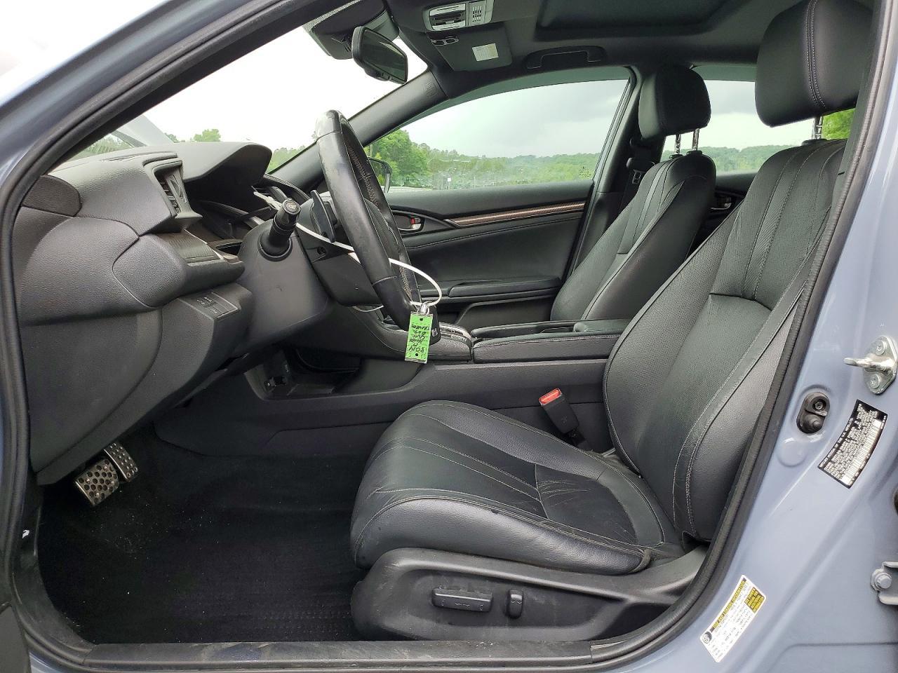 2019 Honda Civic Sport Touring - Image 7