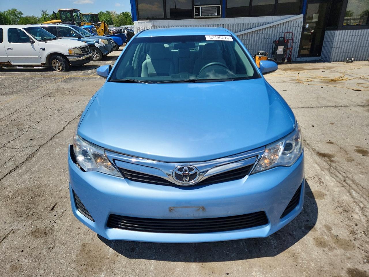 2012 Toyota Camry Le - Image 5