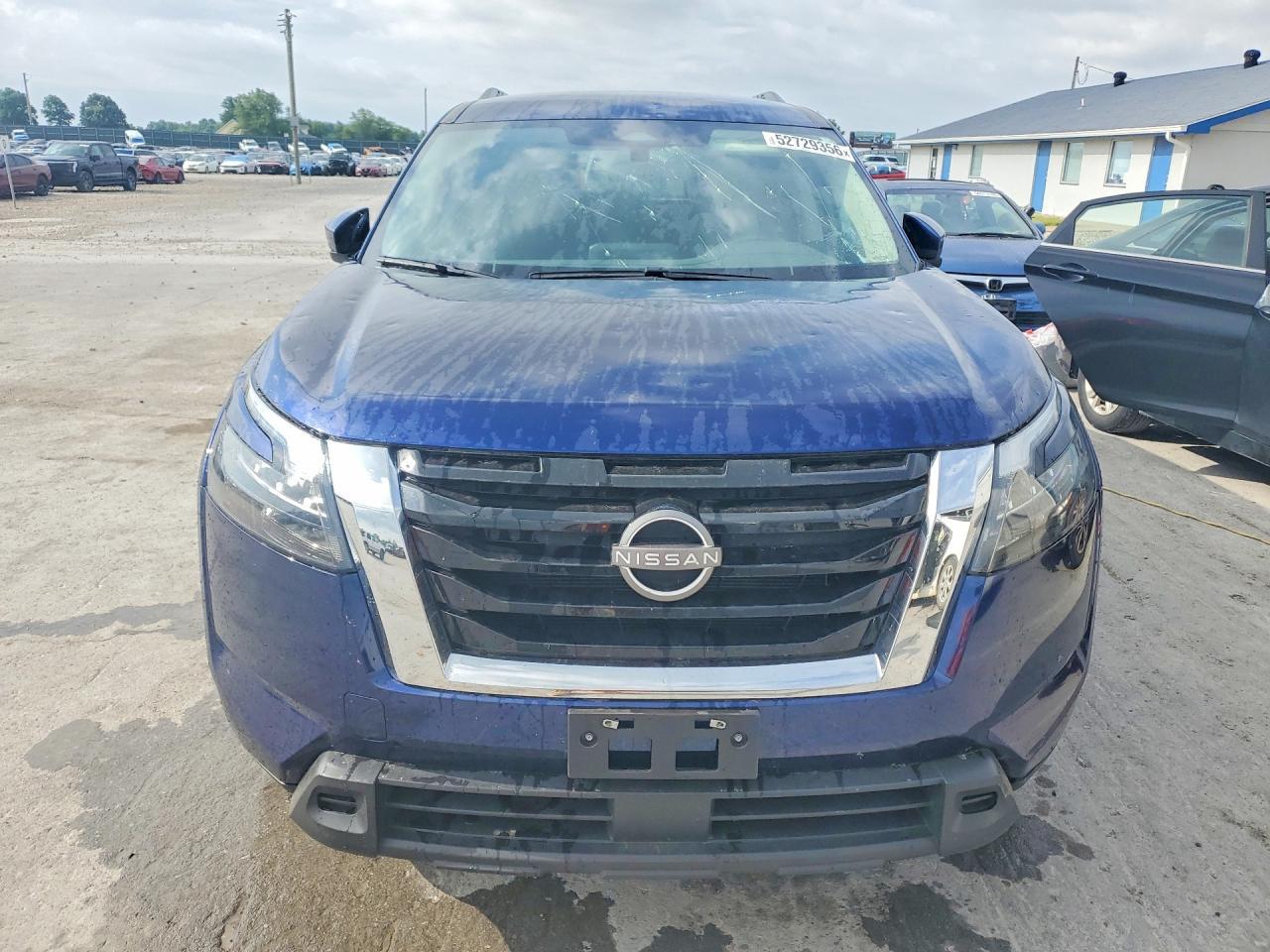 2025 Nissan Pathfinder Sv - Image 5