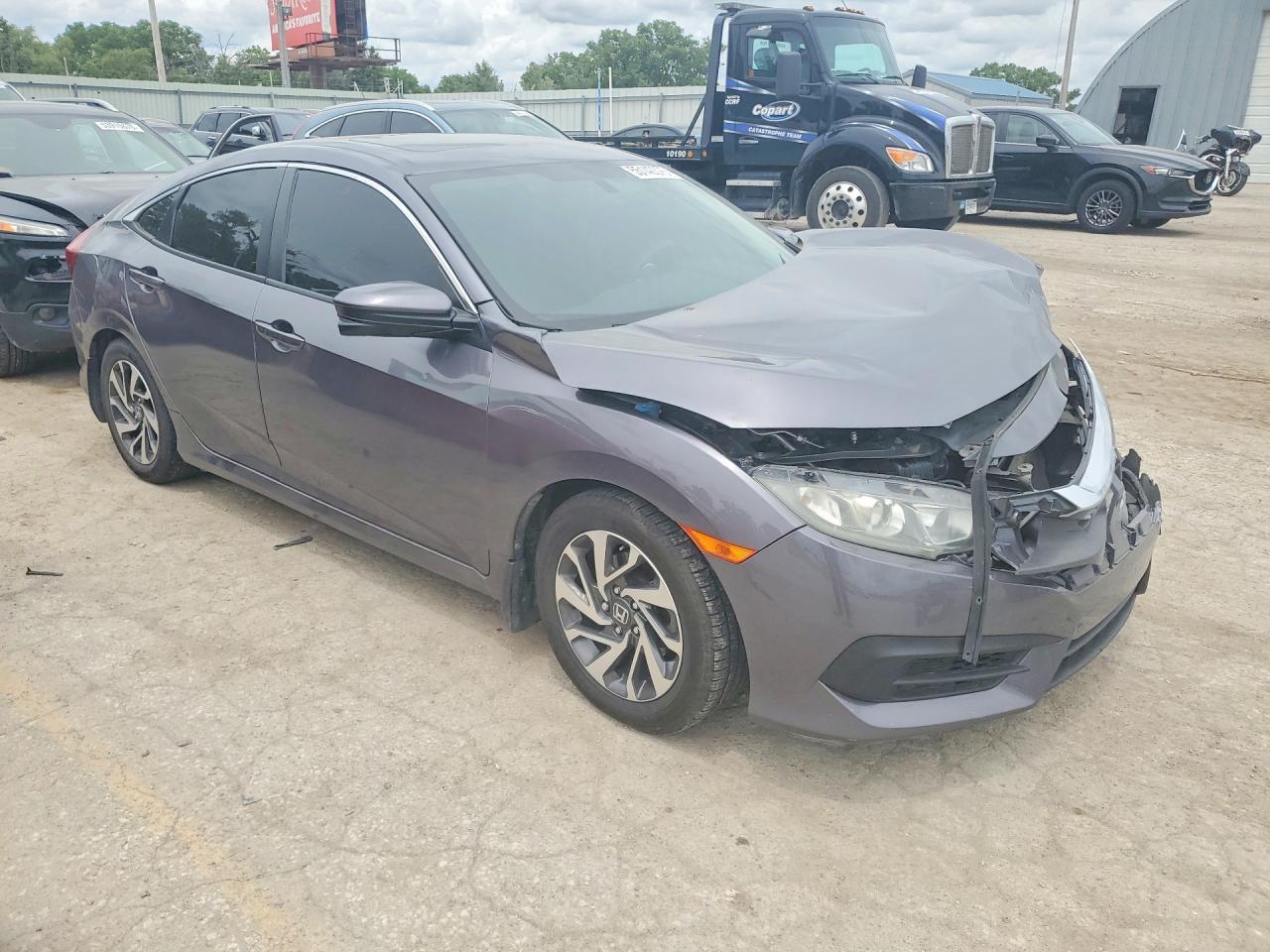 2018 Honda Civic Ex - Image 4