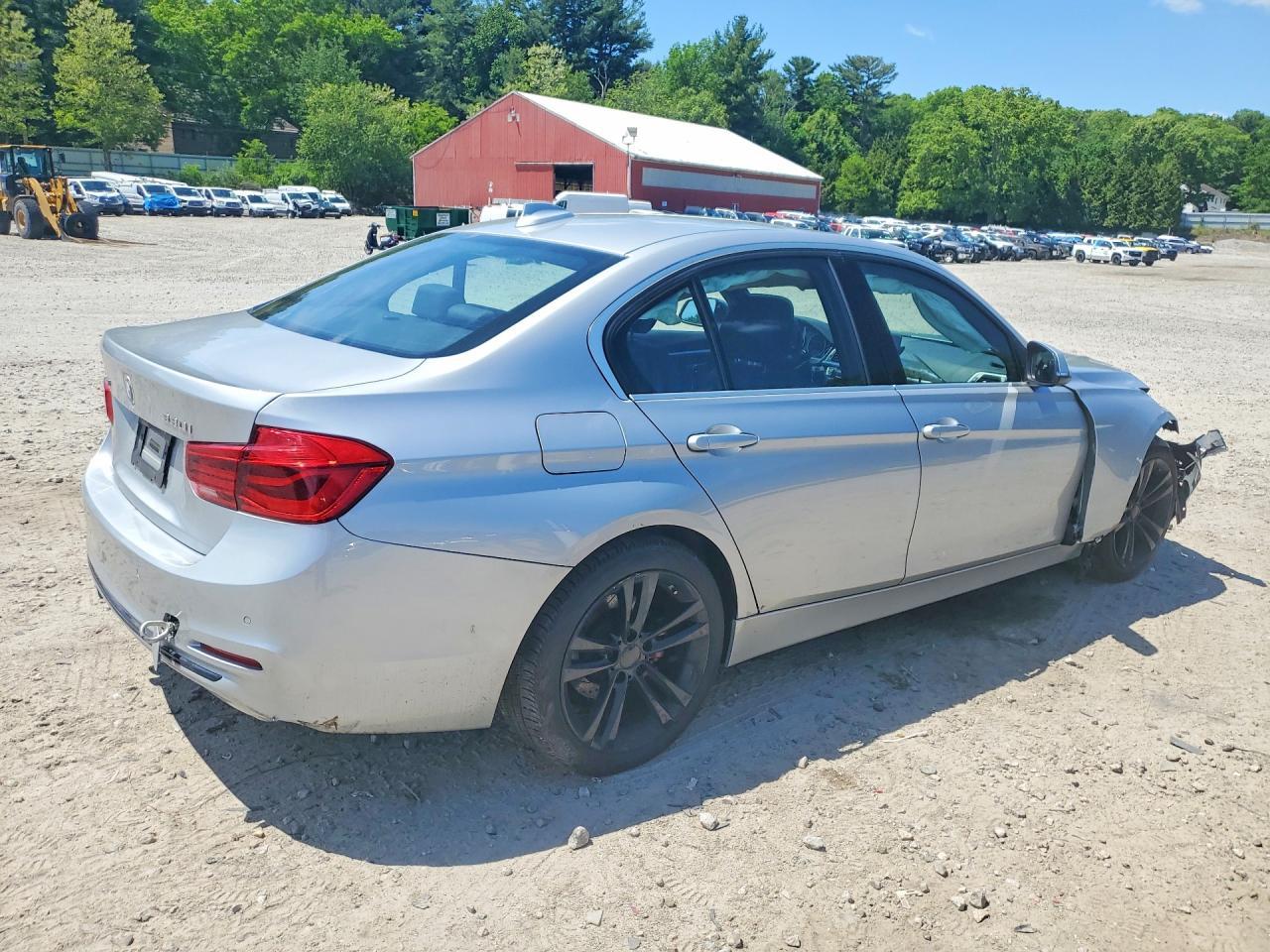 2018 BMW 330 Xi - Image 3