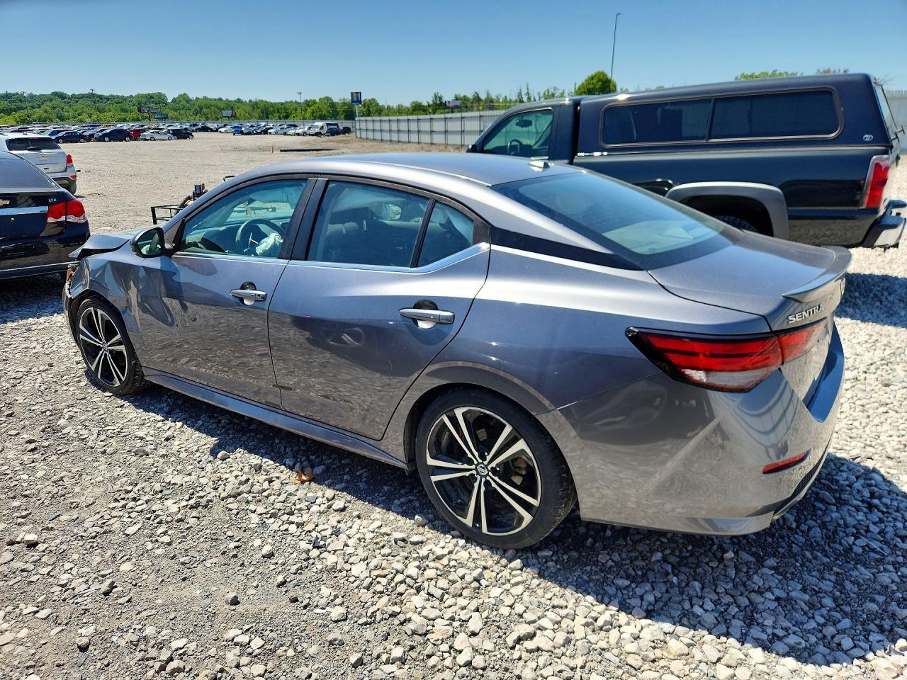 2020 Nissan Sentra Sr - Фото 2