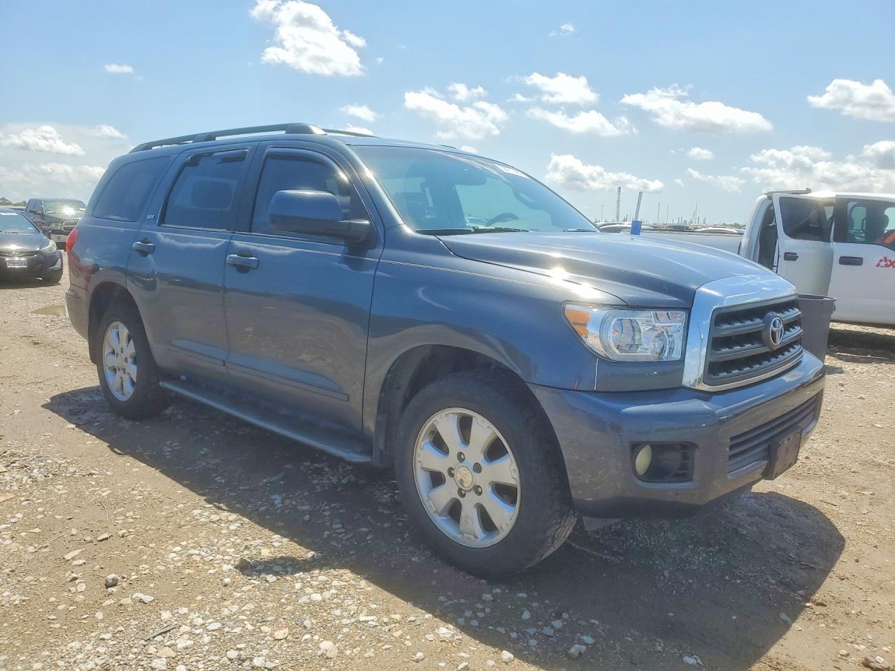 2008 Toyota Sequoia - Фото 4